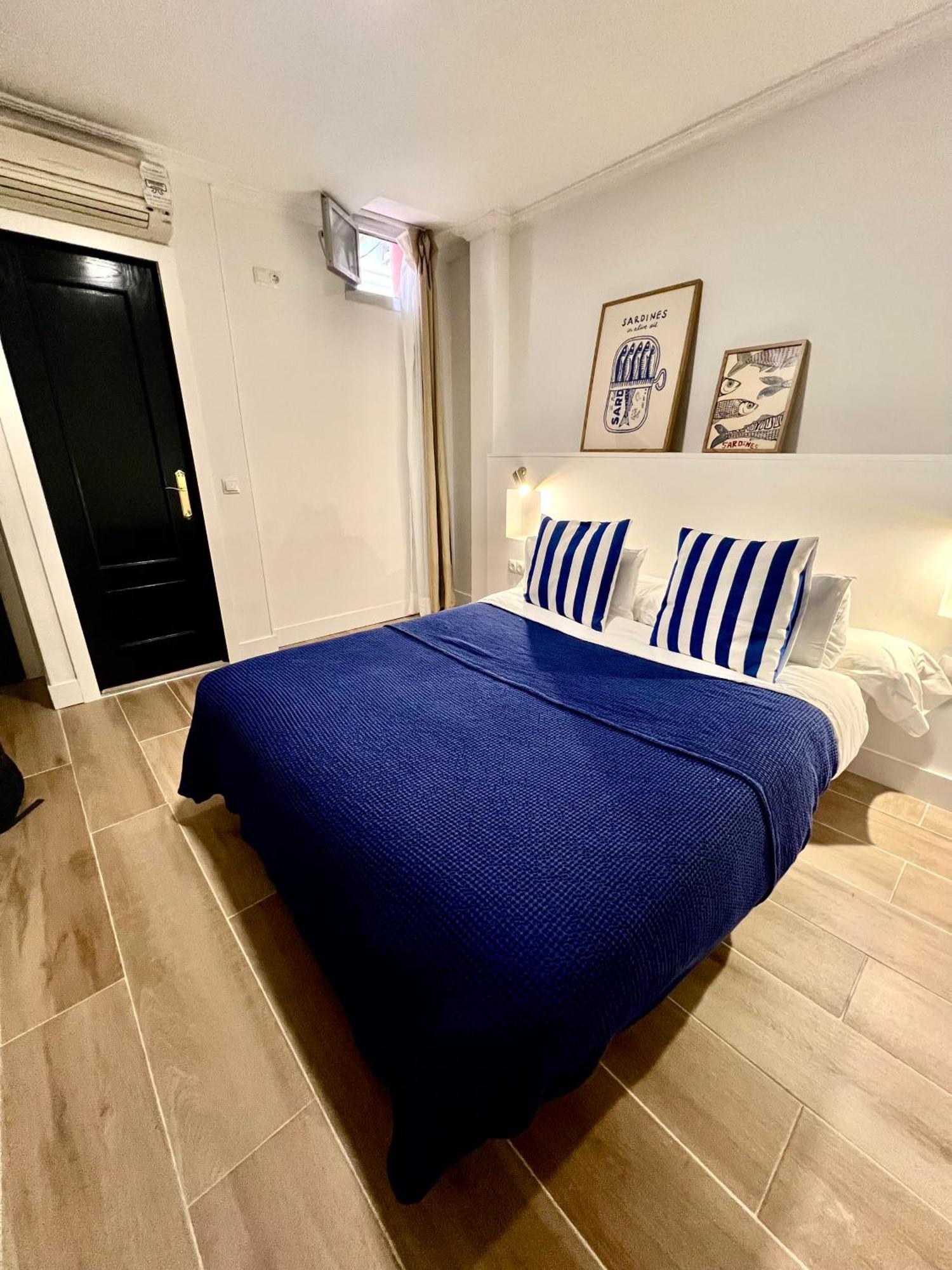 Albergue Miguel Angel Madrid Exterior photo